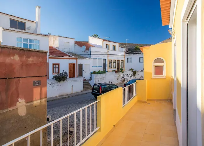 B34 - Central Townhouse In Lagos